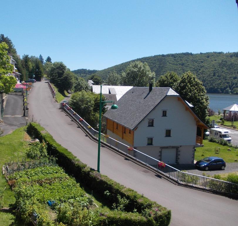 La Vue Sur Le Paradis Chambon-sur-Lac Room photo